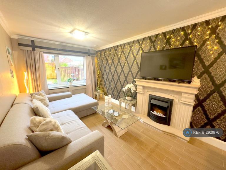 2 bedroom house in Gracemount Avenue, Edinburgh, EH16 (2 bed) (#2921976)