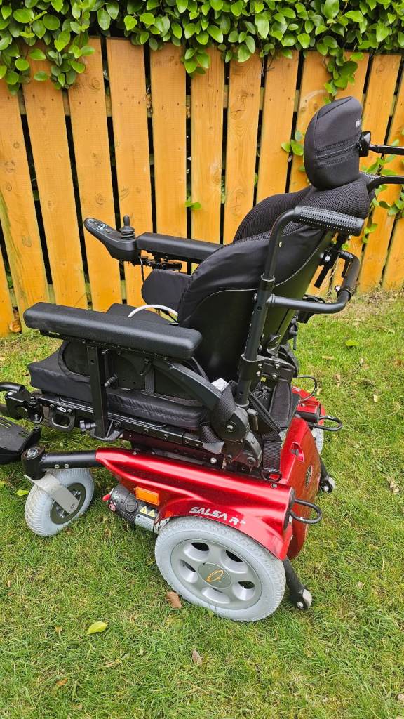 Quickie Salsa R2 electric powerchair