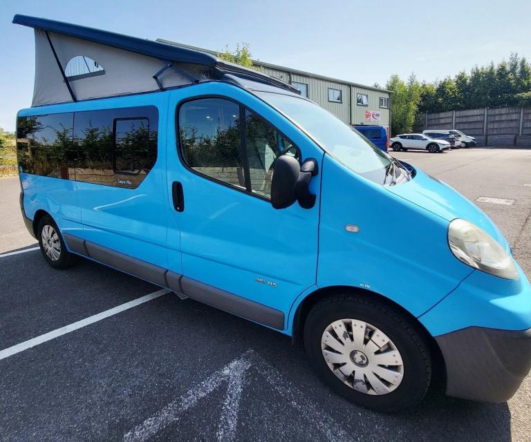 Nissan Primestar pop top camper 2014 4 berth 3 belts 65k LWB toilet