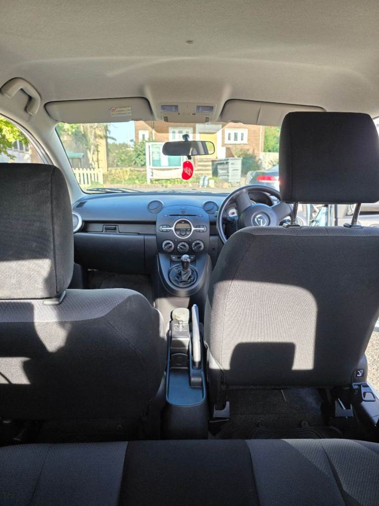 Mazda, 2, Hatchback, 2009, Manual, 1349 (cc), 3 doors