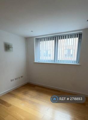1 bedroom flat in City Walk, Sheffield, S1 (1 bed) (#2718893)