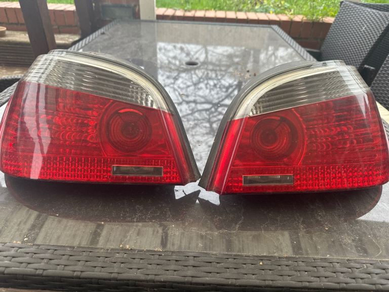 BMW e60 rear lights - pair