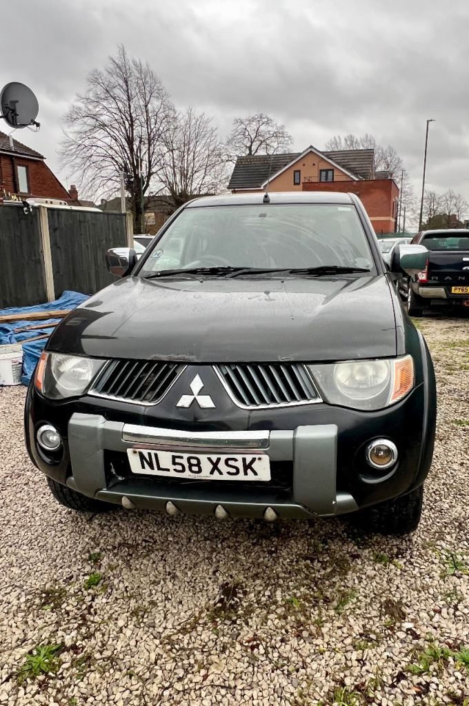 Mitsubishi l200 warrior 