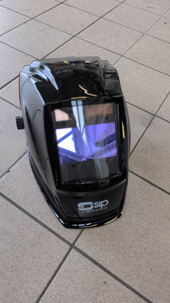 SIP Auto-Darkening Welding Helmet – Good Condition