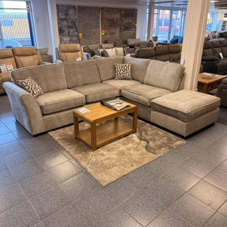 📦 Brand New Dylan Sofa Set Corner & 3+2 – 33% OFF 🚚 Booking Open Now