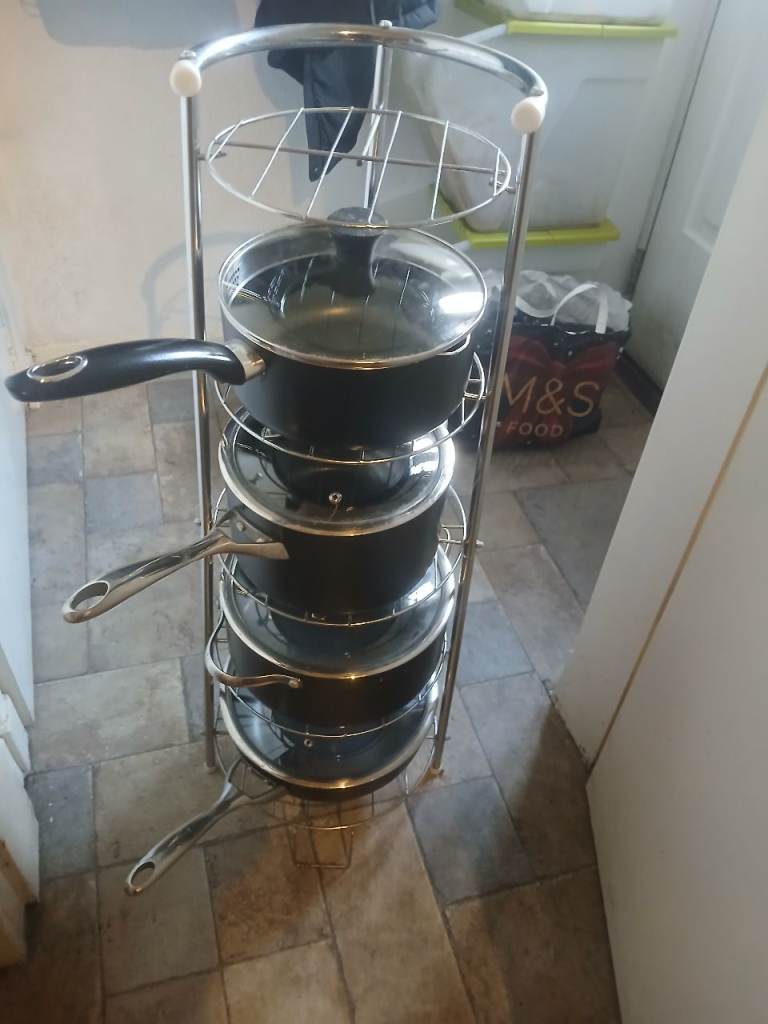 Set of Linea pots with stand