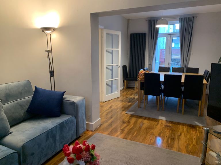 Beautiful Furnished 4-Bedroom Brighton Townhouse – Short-Term Let of 6–10 Weeks