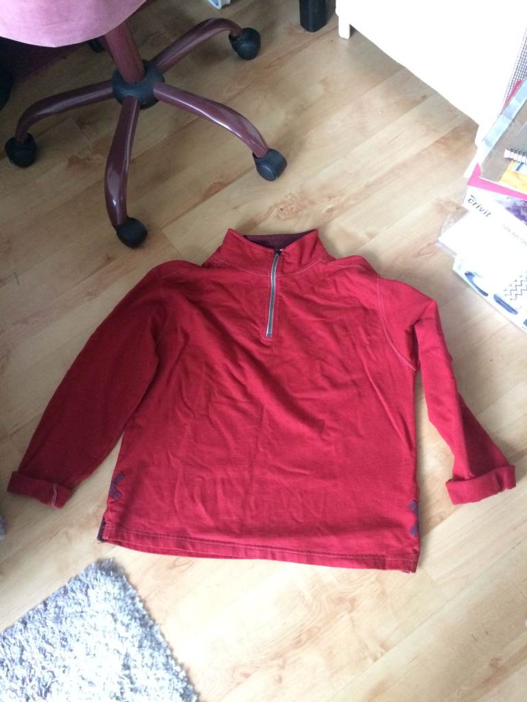 Attractive, well made, White Stuff, cotton, top. size S/M, message me