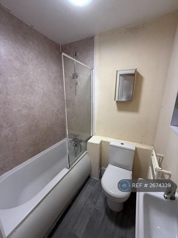 3 bedroom house in Station Road, Carlton, Nottingham, NG4 (3 bed) (#2674339)