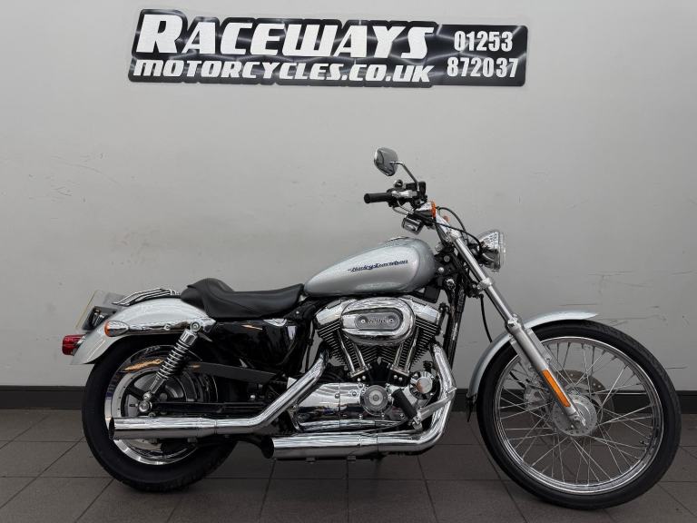 HARLEY-DAVIDSON SPORTSTER XL1200C CUSTOM, 2003 53 PLATE, 8111 MILES, SILVER
