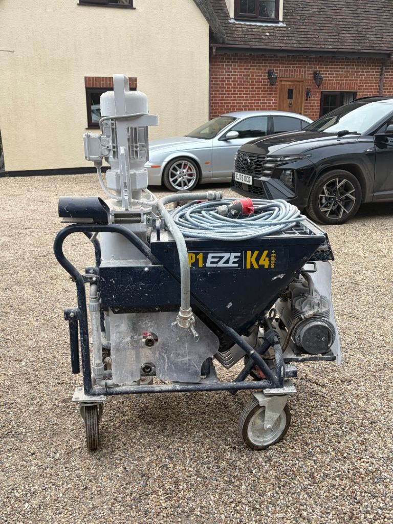 Spray render machine 