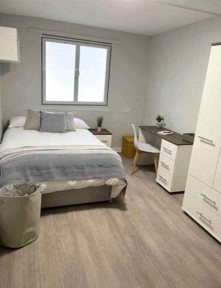 Premium Ensuite Student Room – CV1 5NR