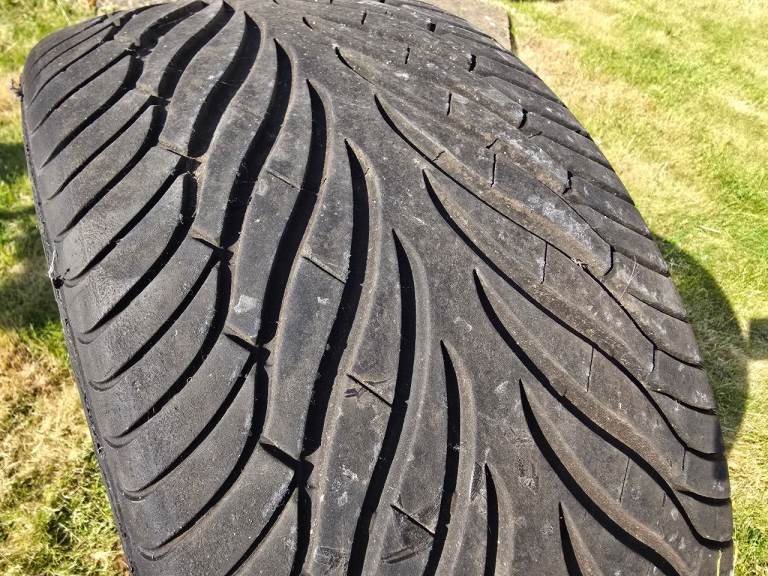 1 x Avon ZZ3 245/40 ZR17 Tire