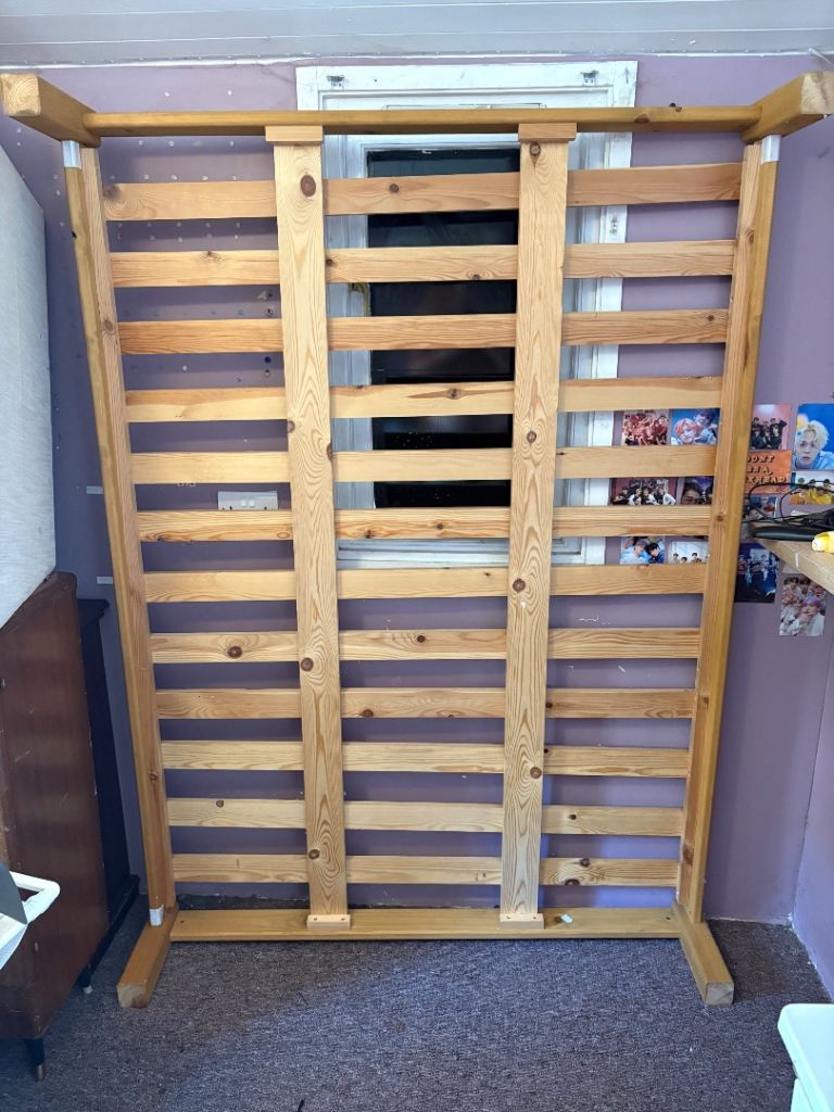 Double bed frame