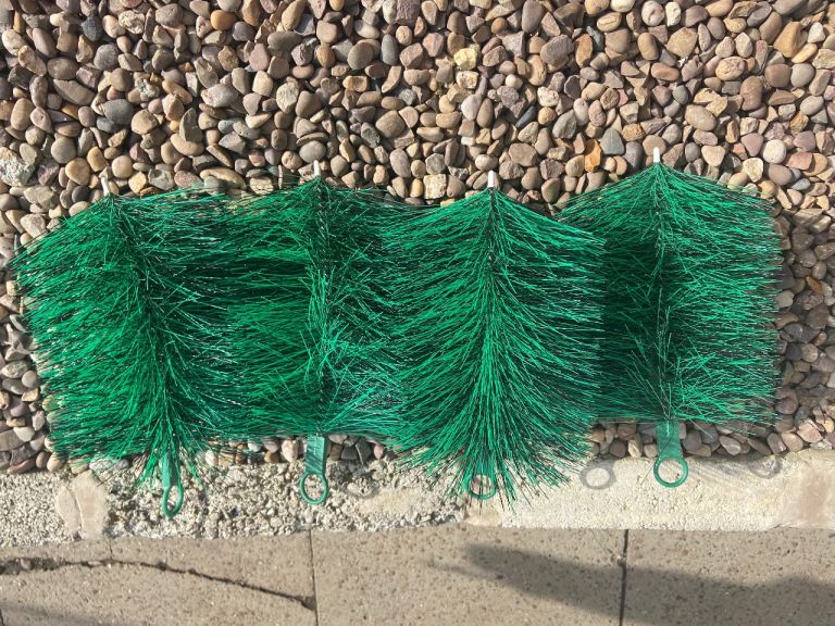 Pond Brushes
