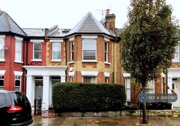 1 bedroom flat in Geldeston Road, London, E5 (1 bed) (#2990790)