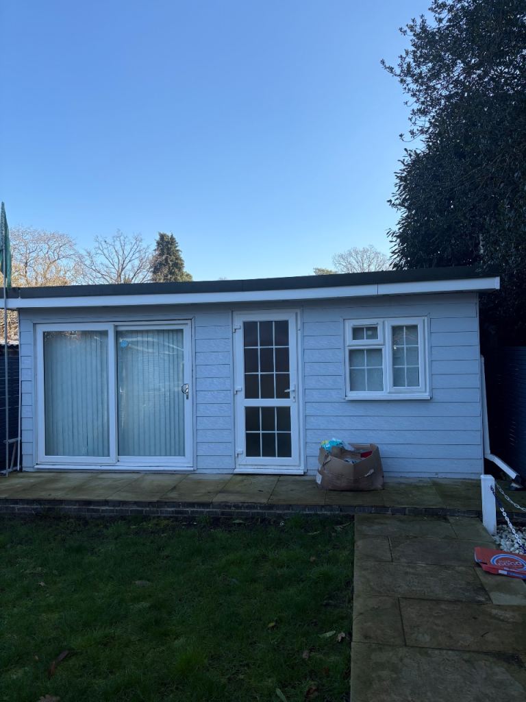 Studio annex to rent