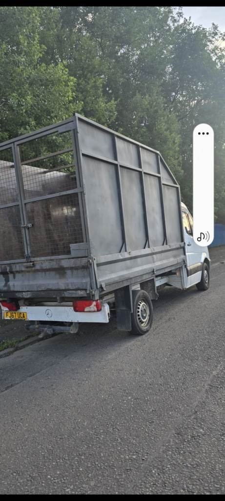 Mercedes SPRINTER TIPPER NO VAT  will have full years mot prior to sale 