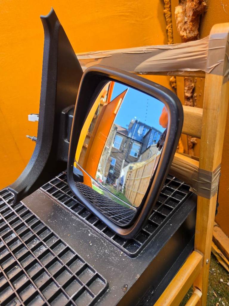 Renault Trafic Manual Wing Door Mirror Drivers Side Breaking Parts
