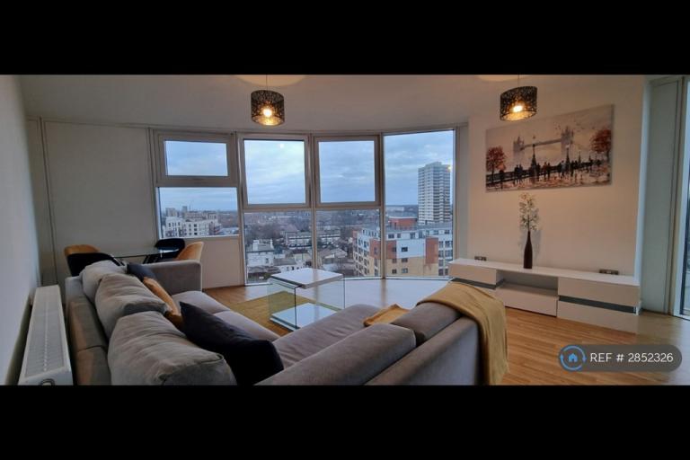 2 bedroom flat in Angel Lane, London, E15 (2 bed) (#2852326)