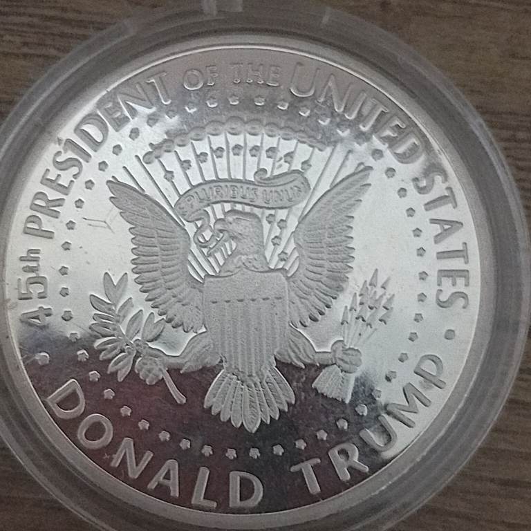 Collection of Commemorative Coins – As Good As New