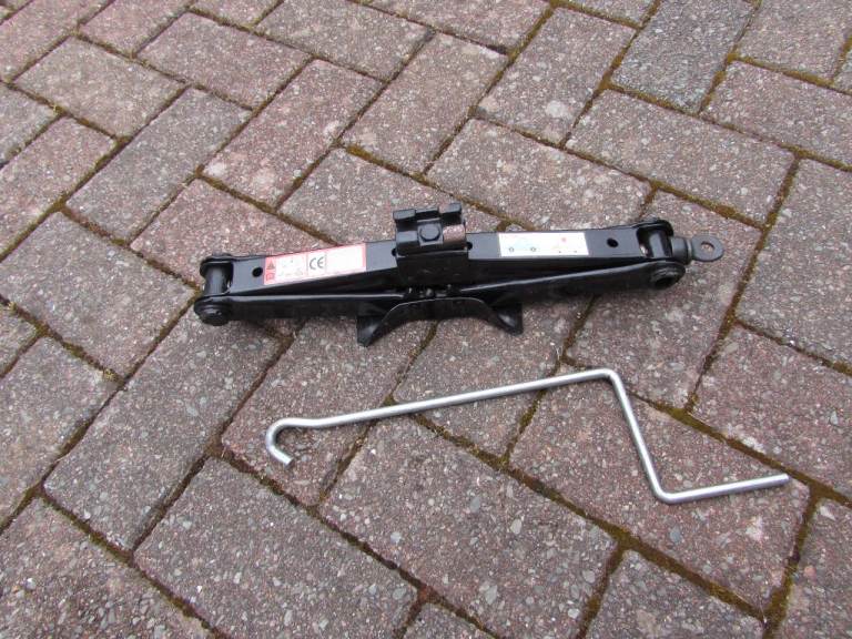 car jack