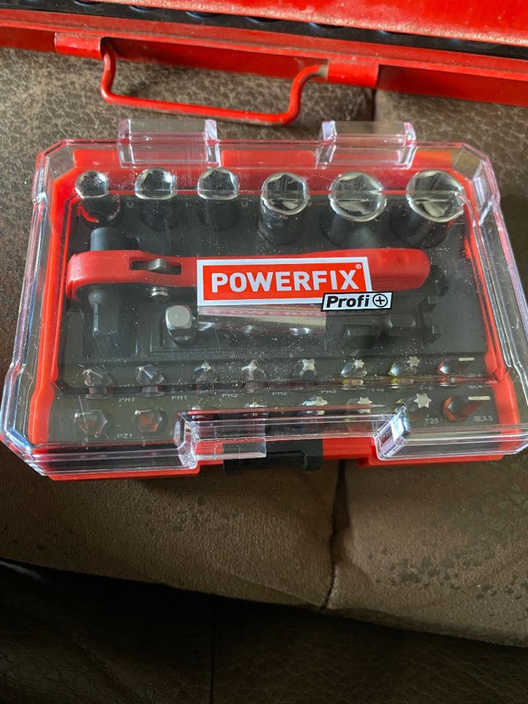 Magnetic screwdriver set