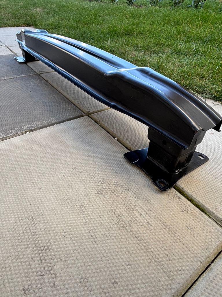 Volkswagen Golf bumper reinforcement bar - rear 