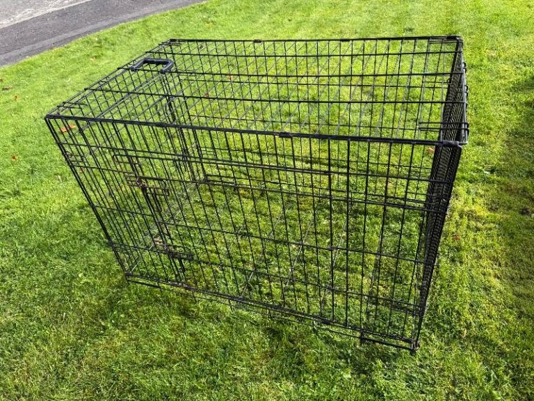 Dog crate