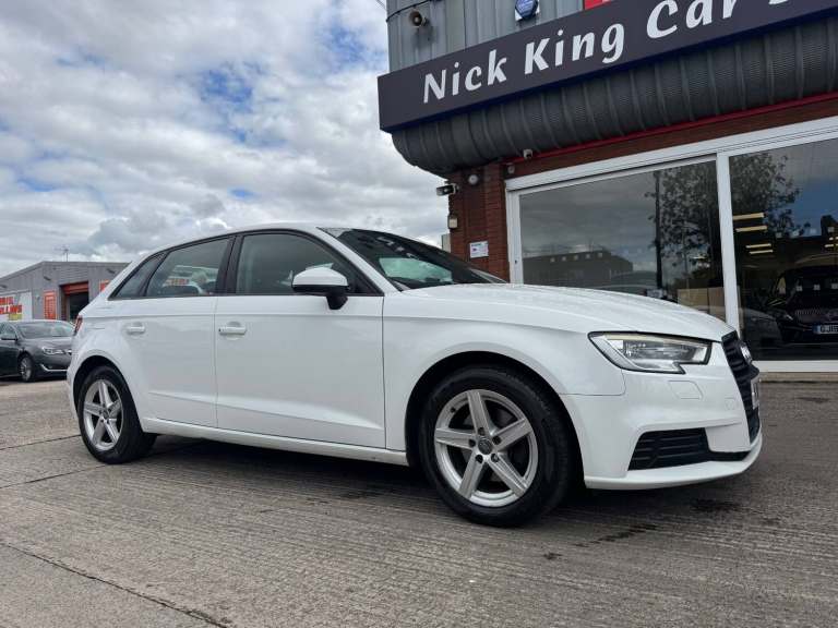 2017 Audi A3 1.4 TFSI SE 5dr S Tronic ++ TECH PACK / ULEZ / NAV / DAB / 7 SERVICES  ++ HATCHBACK ...