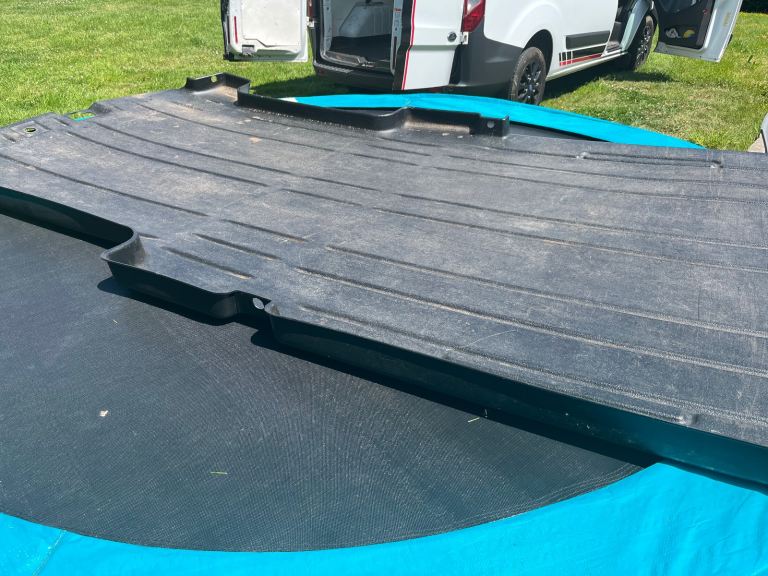 Ford transit custom MWB floor liner