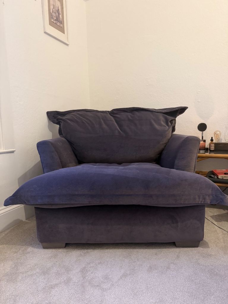 Armchair/ snuggle chair Dark purple