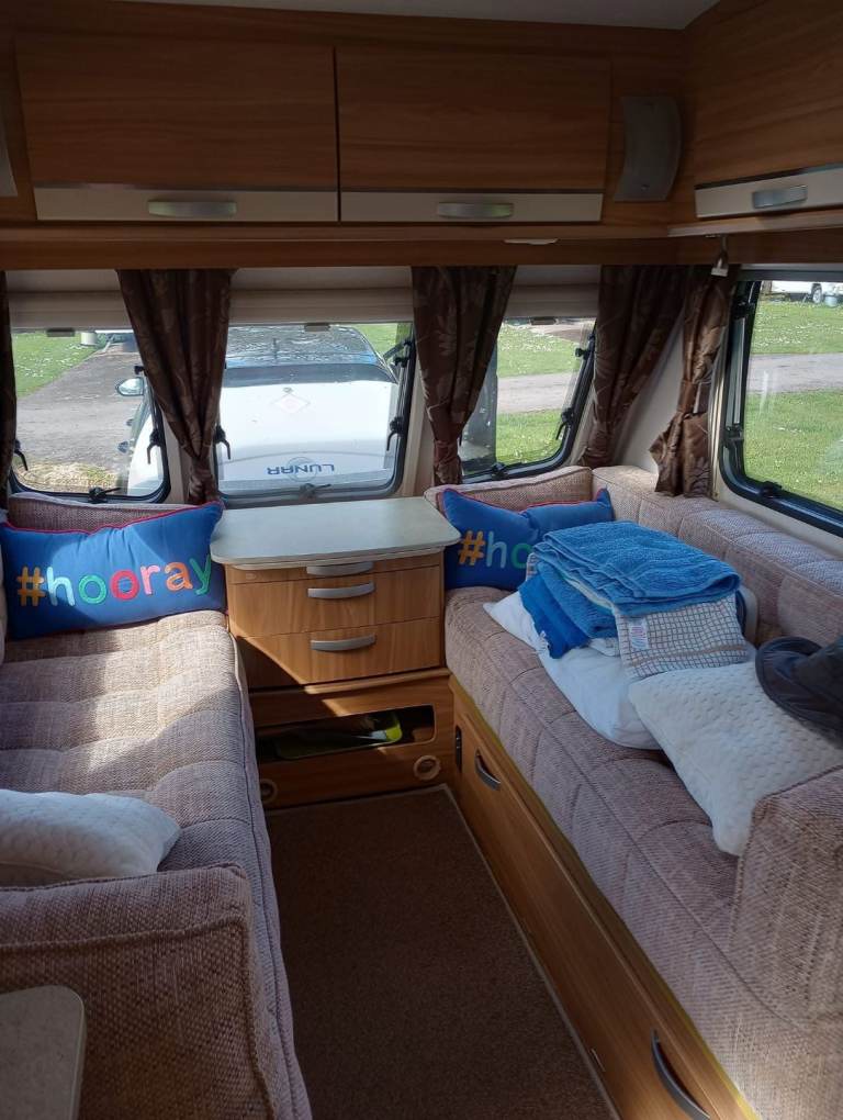 Beautiful lunar arive 2 burth 