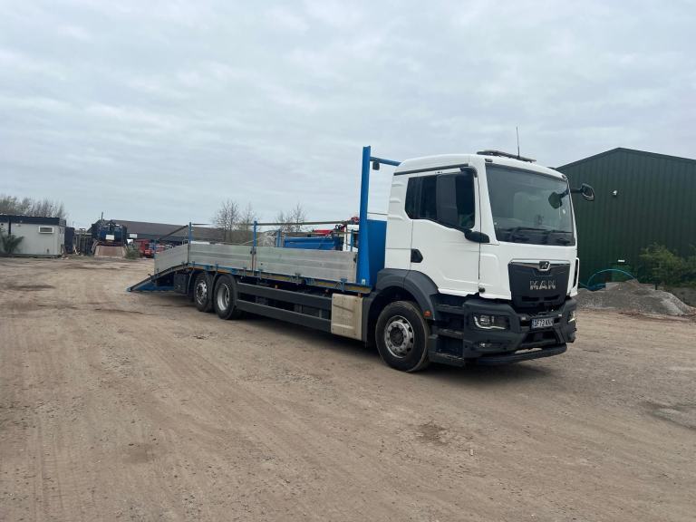 MAN/ ERF TGS 26-330 26 TONNE BEAVERTAIL , WINCH WARRANTED 122,801KM