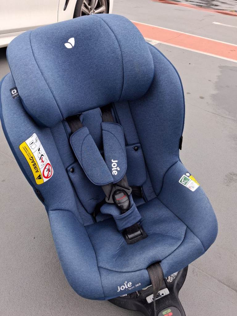 Joie 360°spin car seat