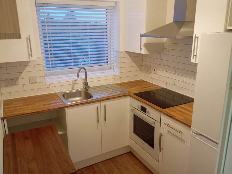 1 bed flat 200per week bills incl