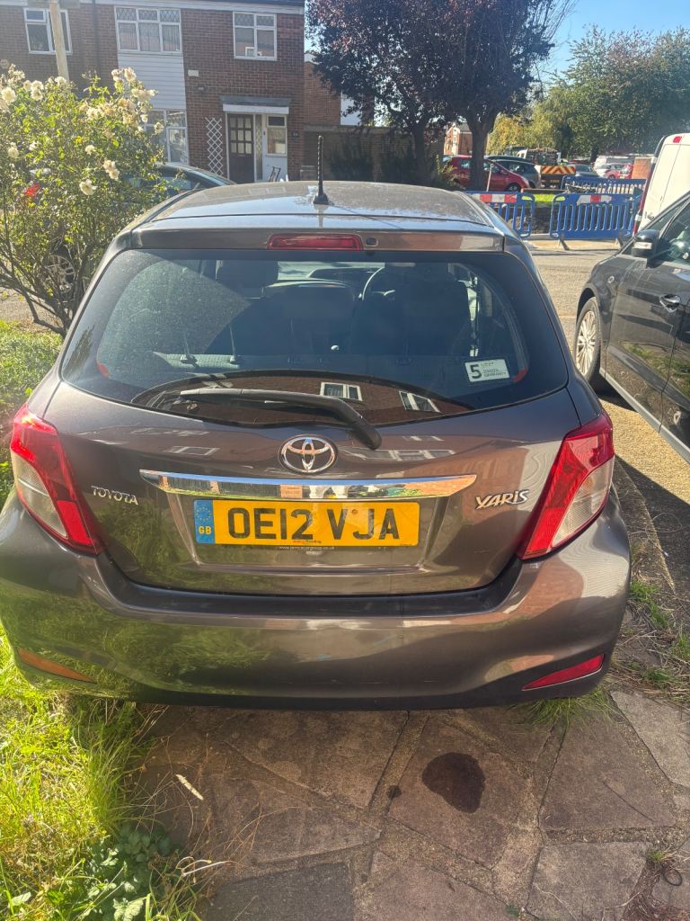 Toyota, YARIS, Hatchback, 2012, Manual, 1329 (cc), 5 doors