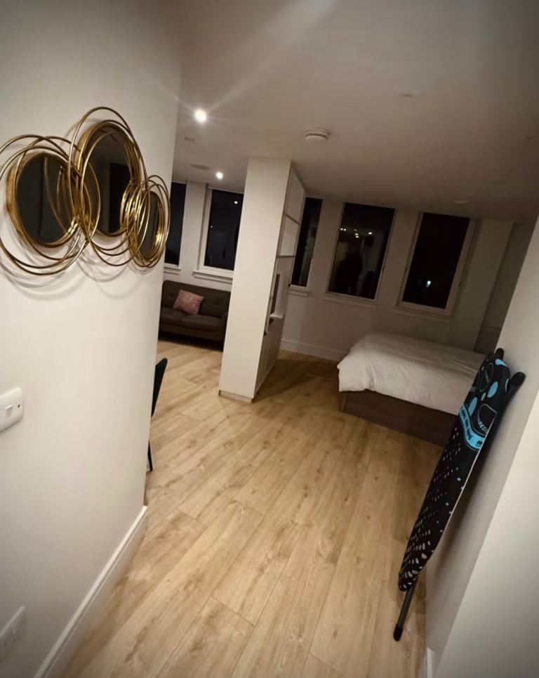 Studio Apartment Shoreditch E27NF