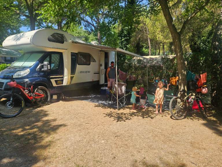 image for Fiat, DUCATO 33 100 M-JET MWB, 2010, 2198 (cc)