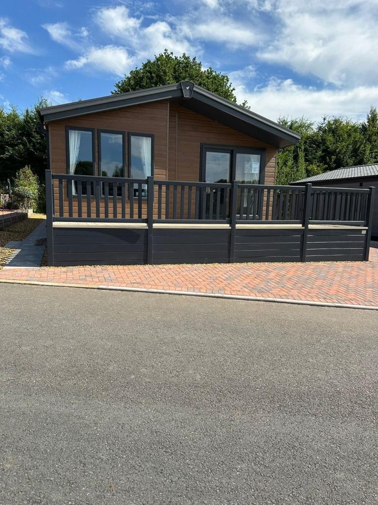 Willerby Pinehurst Lodge in Cleobury Mortimer  - Lodge / Caravan 