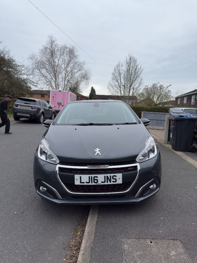 Peugeot 208 GT 2016 1.2l Petrol - quick sale!
