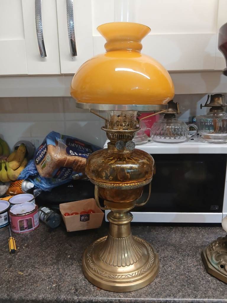 Oil lamp