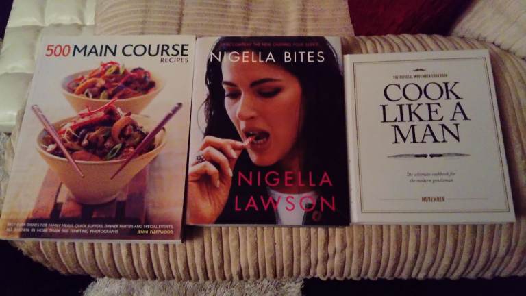 Cookbooks Bundle: Nigella Lawson, 500 Main Course, Cook Like a Man, Like new condition