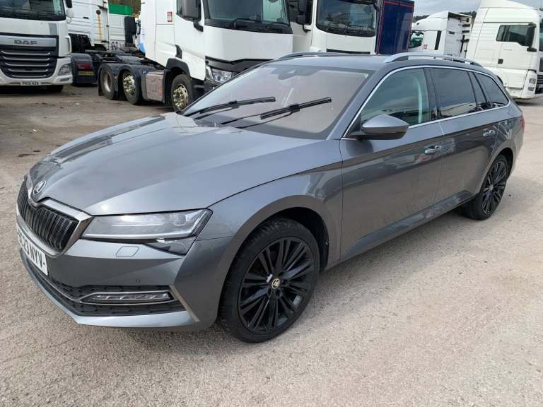 2023 SKODA SUPERB SE L 1.4 HYBRID ELECTRIC ESTATE DAMAGED SALVAGE REPAIRABLE