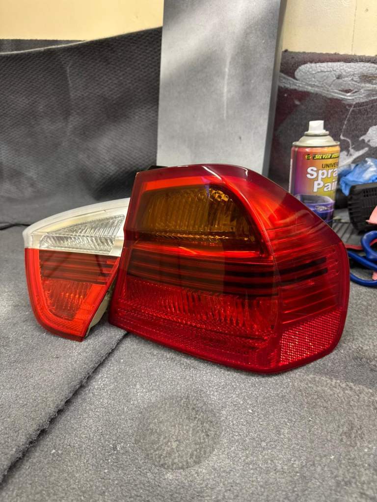 BMW 3 Series E90 E91 Rear Tail Lights Pair Left & Right Pre Facelift