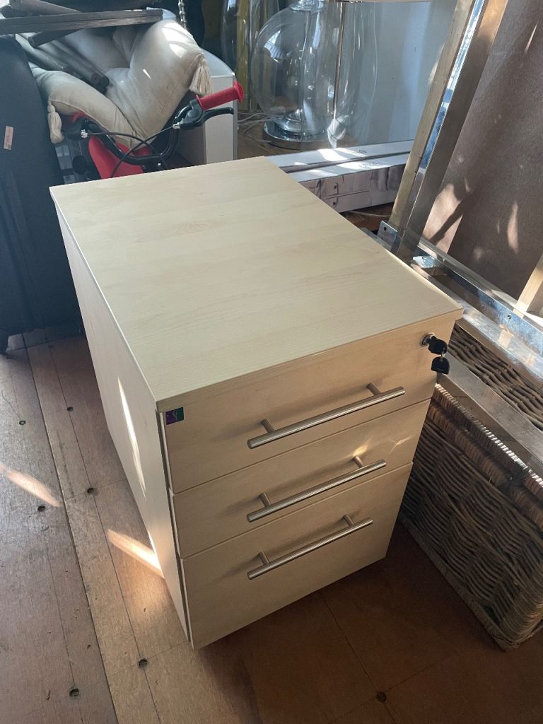  3-Drawer Filing Cabinet – Good Condition