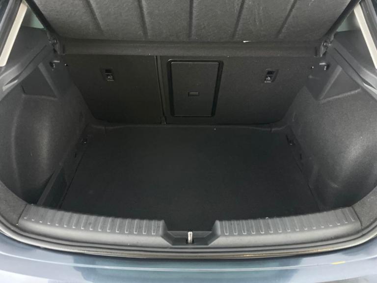 2023 SEAT Leon 1.5 TSI EVO FR Hatchback 5dr Petrol Manual Euro 6 (s/s) (130 ps) - NAV - CR Hatchb...