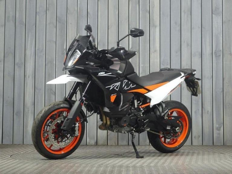 2023 23 KTM 890 SMT