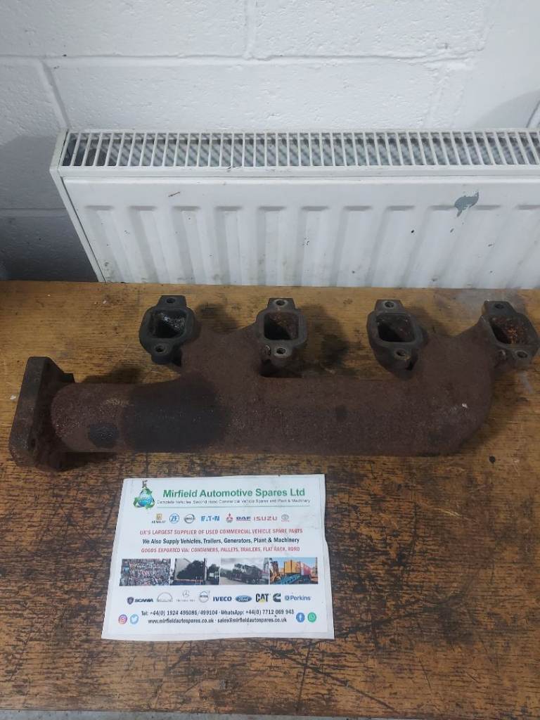 Mercedes Caterpillar 3208 V8 Exhaust Manifold K0598X Diesel Engine Export Vans