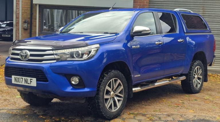 2017 Toyota Hilux Invincible D/Cab Pick Up 2.4 D-4D PICK UP DIESEL Manual